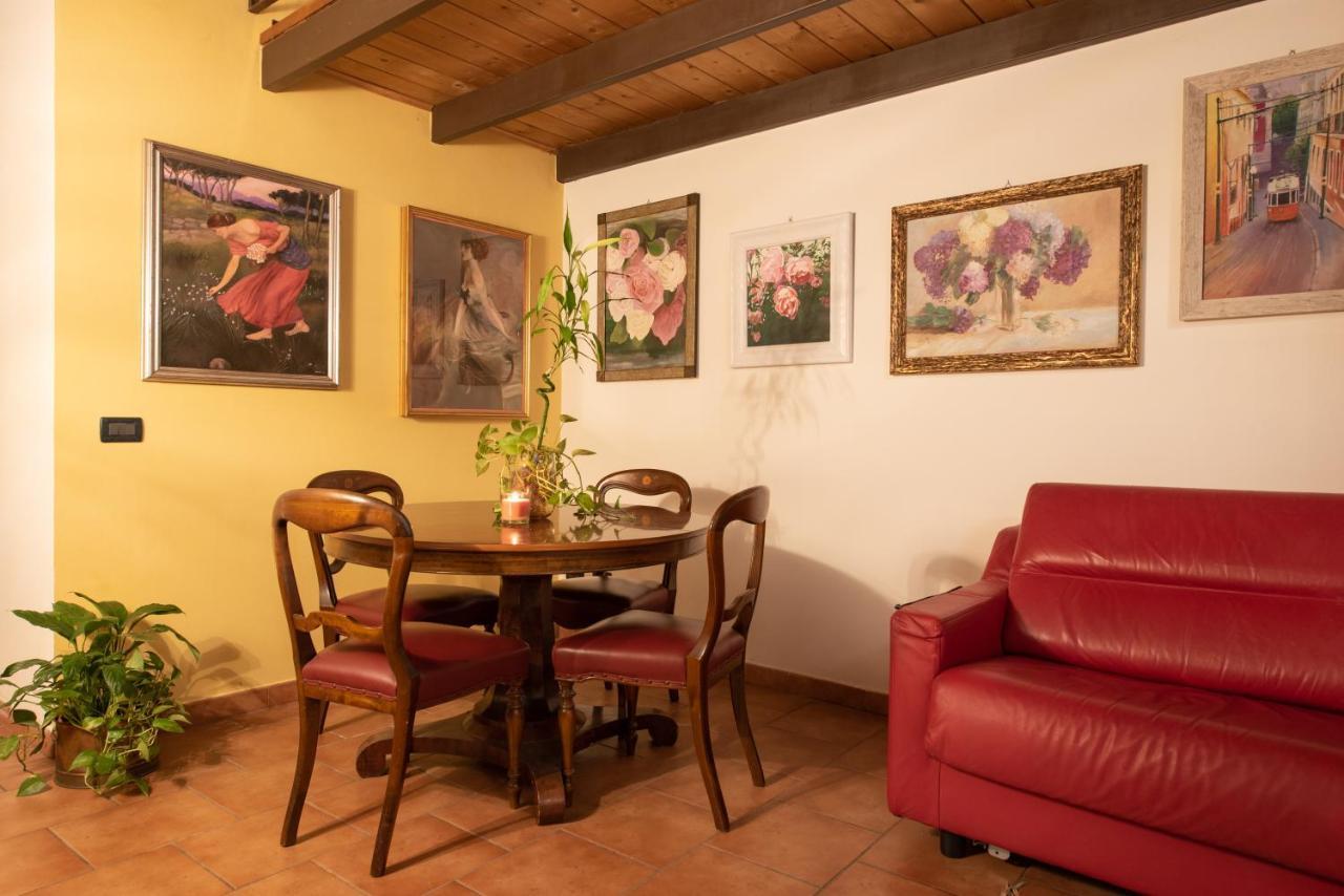 Corte Degli Estensi, Romantica Mansardina Ferrara Buitenkant foto