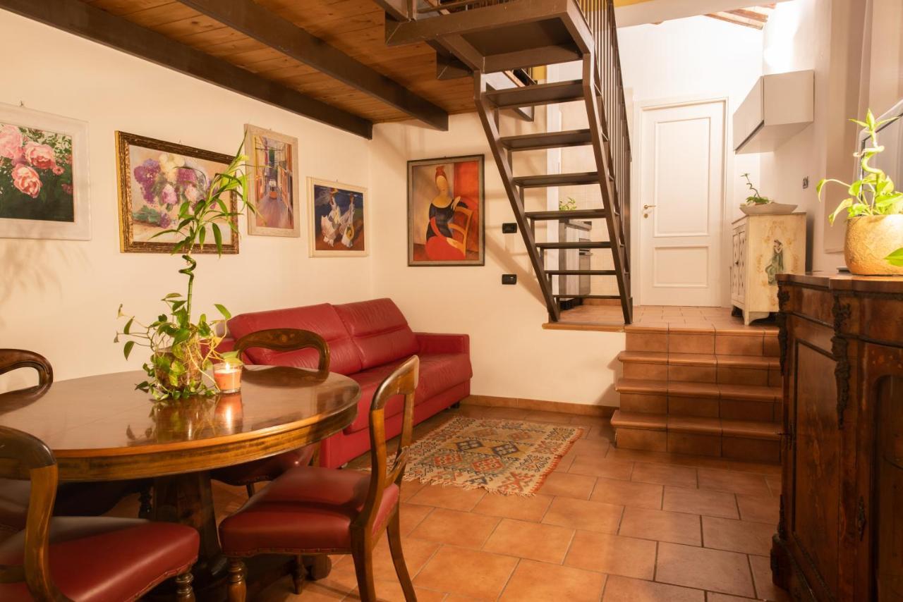 Corte Degli Estensi, Romantica Mansardina Ferrara Buitenkant foto